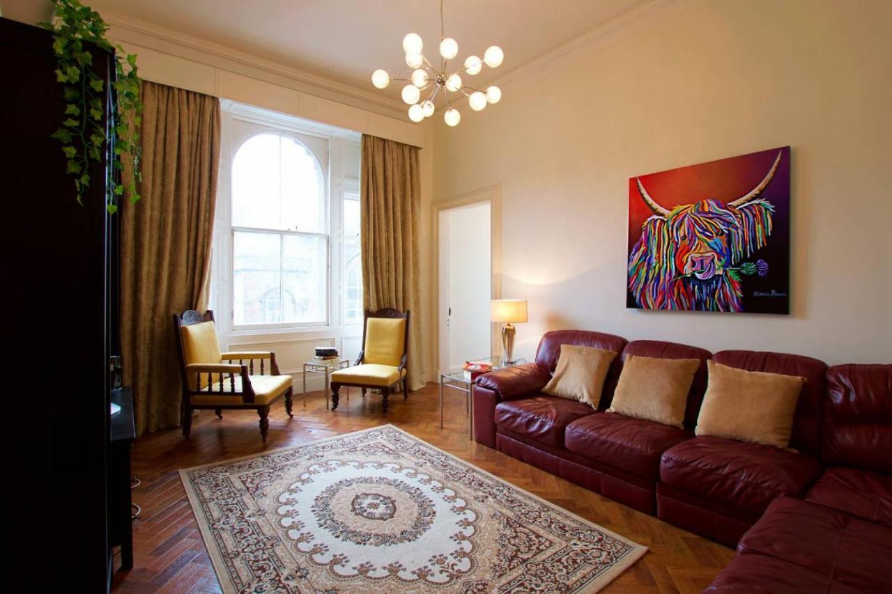 Altido Castle Terrace 3 Bedroom Apartment - Old Town Единбург Екстериор снимка