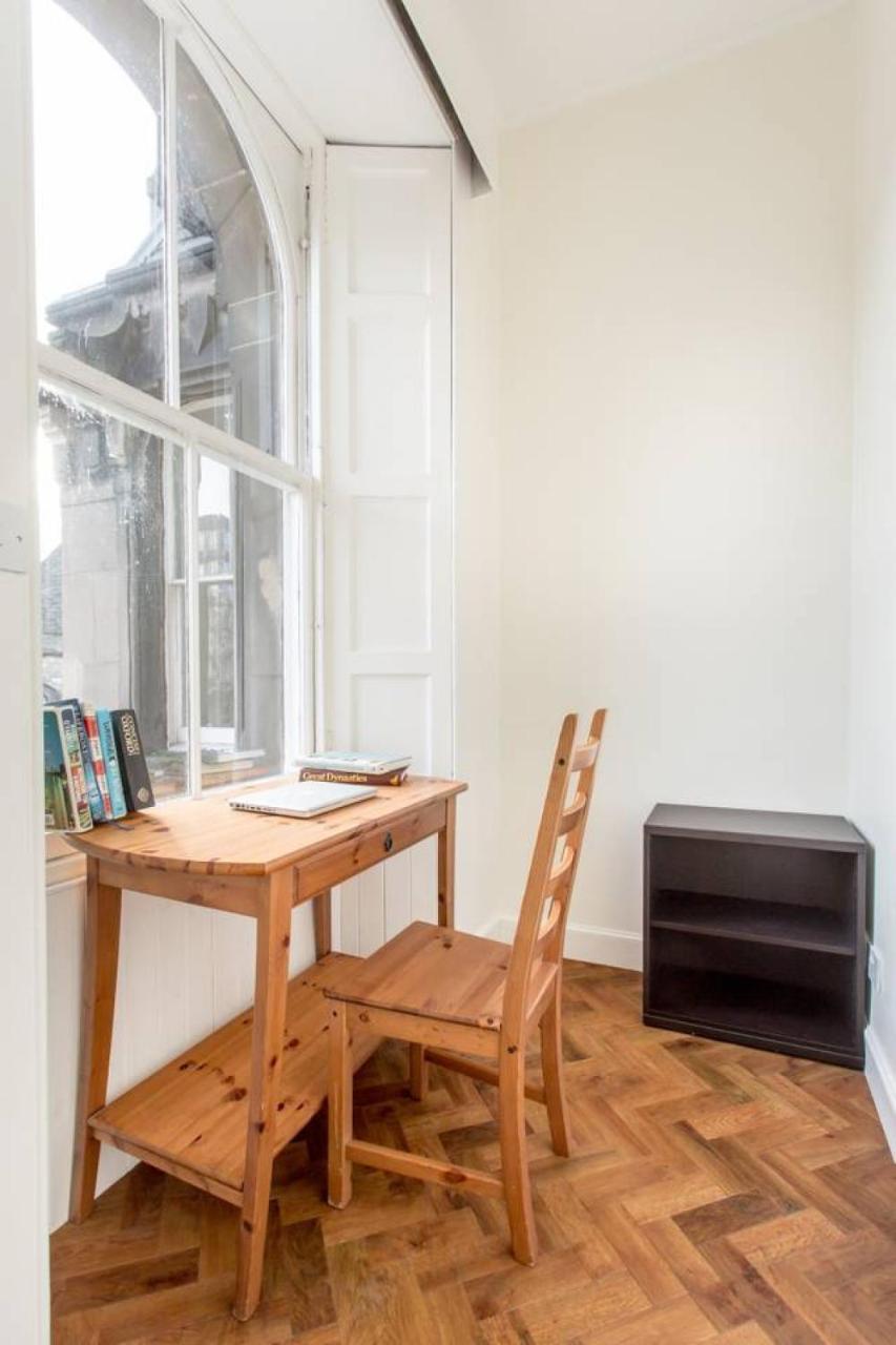 Altido Castle Terrace 3 Bedroom Apartment - Old Town Единбург Екстериор снимка